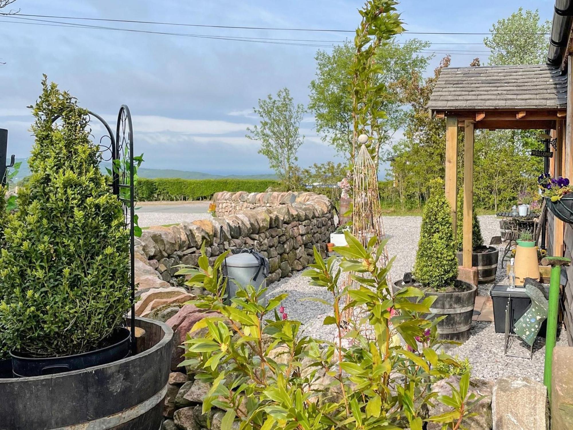 Little Pines Lodge Rushton Spencer Экстерьер фото