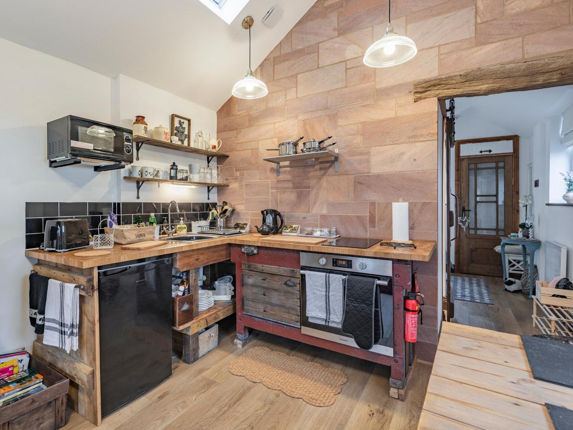 Little Pines Lodge Rushton Spencer Экстерьер фото